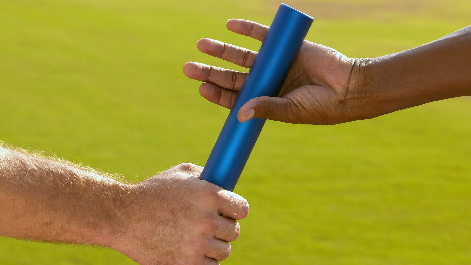 王楚钦现场指导青少年训练营,王楚钦精彩比赛